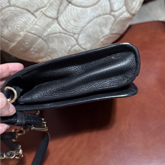 πTory Burch dark navy blue Quilted Crossbody Bag. - Picture 4 of 10